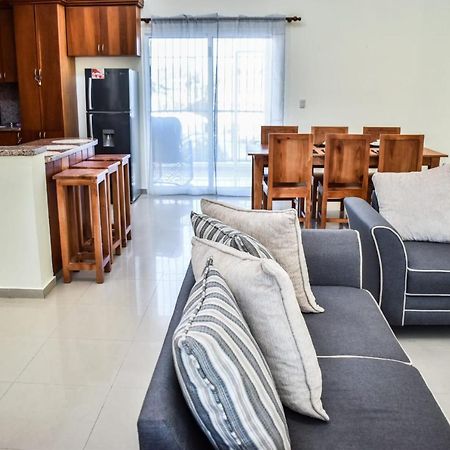 Hostal Palmas De Punta Cana F2 Esterno foto